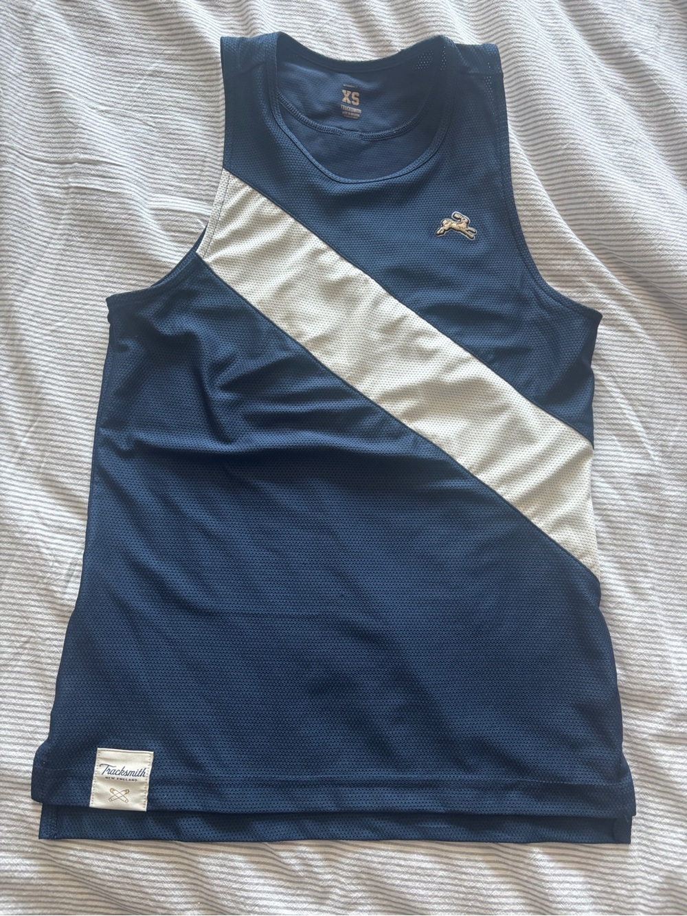 Tracksmith women XS singlet